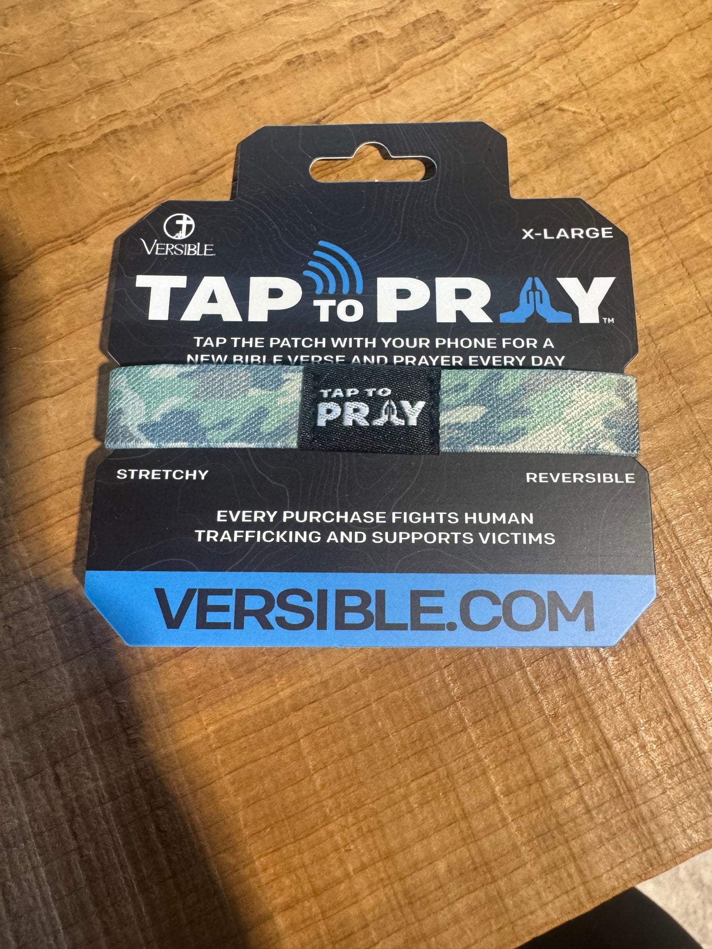 TAP TO PRAY reg camo - VERSIBLE